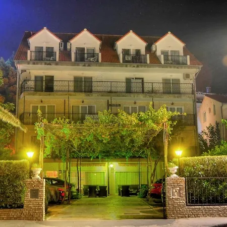By The Sea Duce, - 3063 Guest house 3*